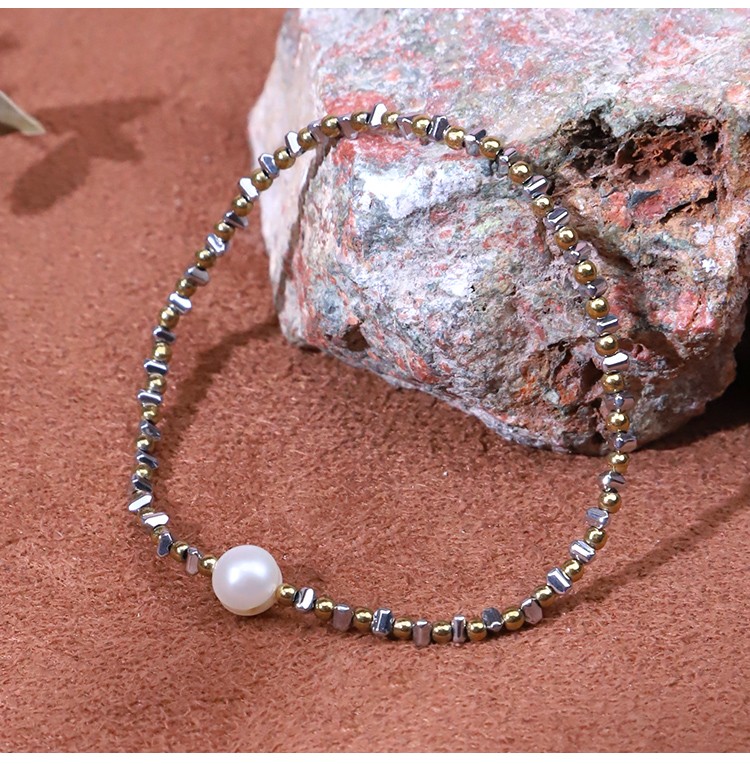 Bracelet - Pearl -5mm  copper bead -2mm  Hemitite - triangle - blue -2*3mm- elastic rope