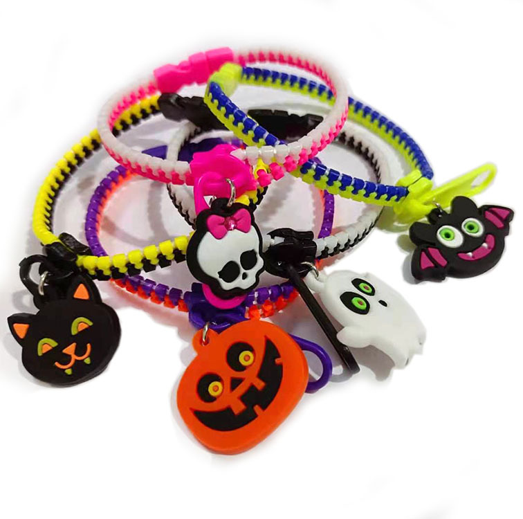 Halloween bracelet with ghost charm pumpkin