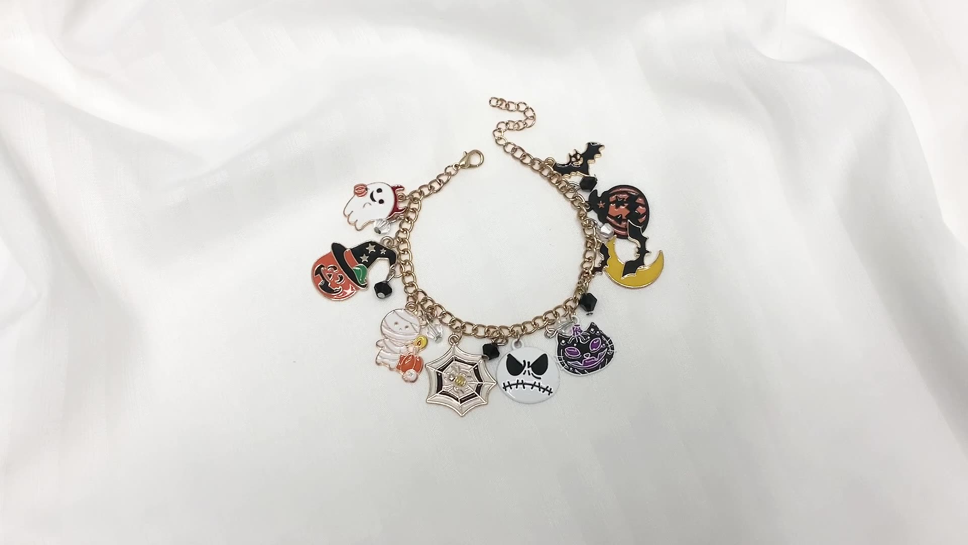 Alloy Halloween bracelet with pumpkin ghost charms