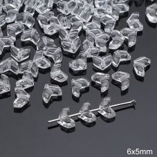 Transparent Glass Arrow Beads for Jewelry Making - 6x5mm with 1mm Hole - 20-Piece Pack for DIY Craft